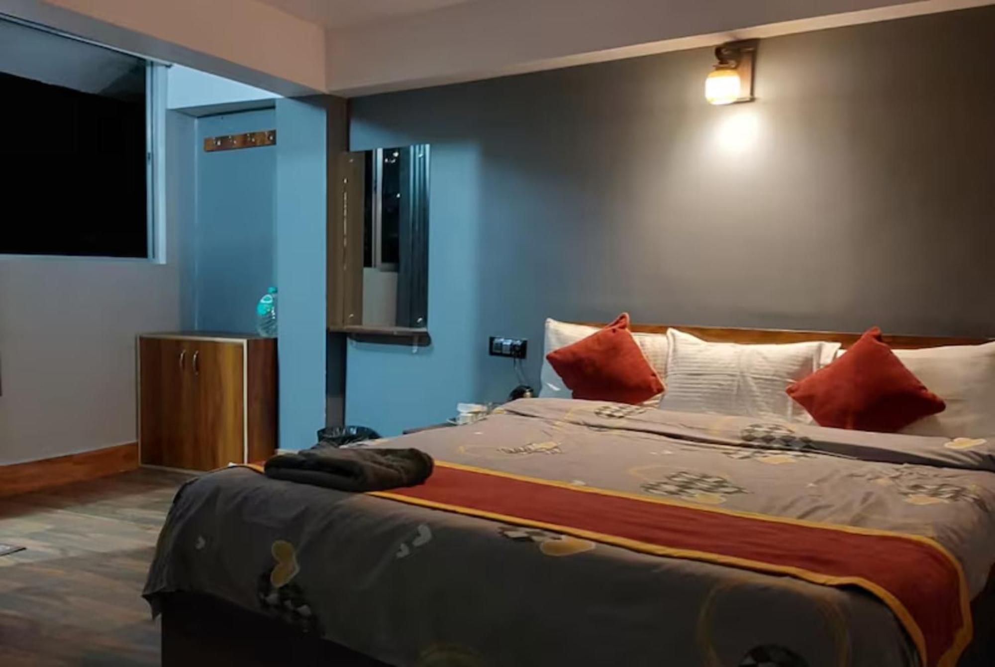 Hotel Pitstop Darjeeling - Excellent Service Recommended & Couple Friendly Екстериор снимка